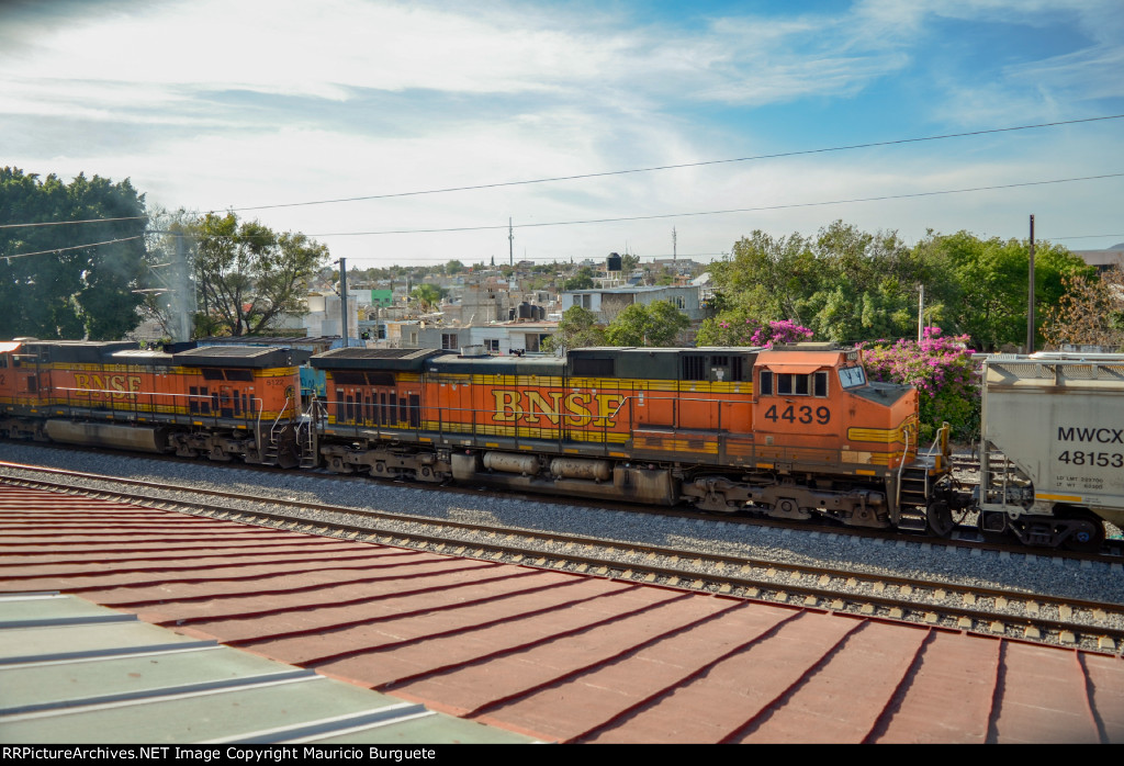 BNSF C44-9W Locomotive as DPU